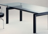Table LC6 noire et Fauteuil LC7