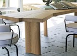 Table Ventaglio et fauteuil LC7 - Cassina